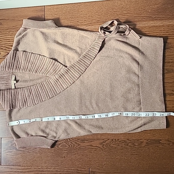 RW short sleeve sweater size s - Picture 8 of 9